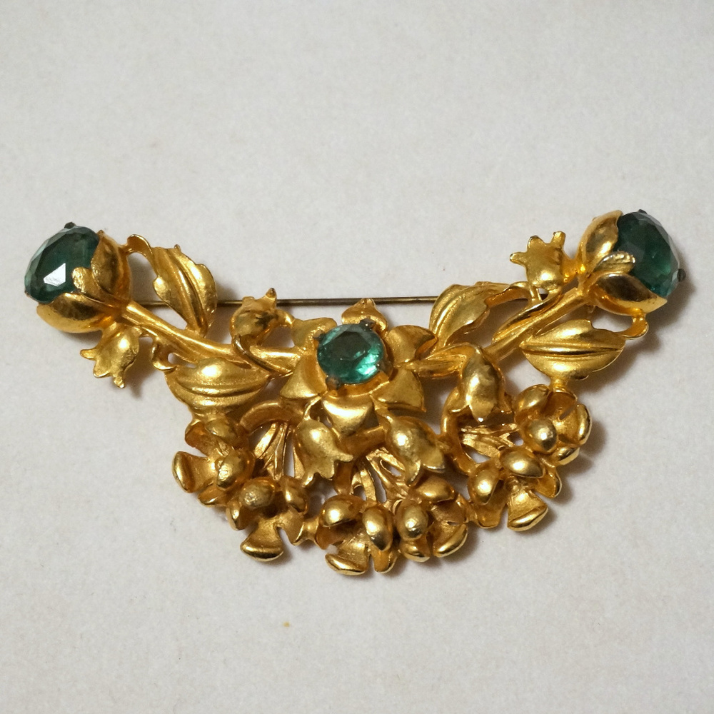 Vintage Art Nouveau Rhinestone Flower Sash Pin